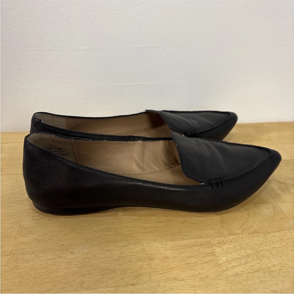 Steve Madden Women's Size 7.5 Leather Black Loafer Flats - Picture 2 of 9